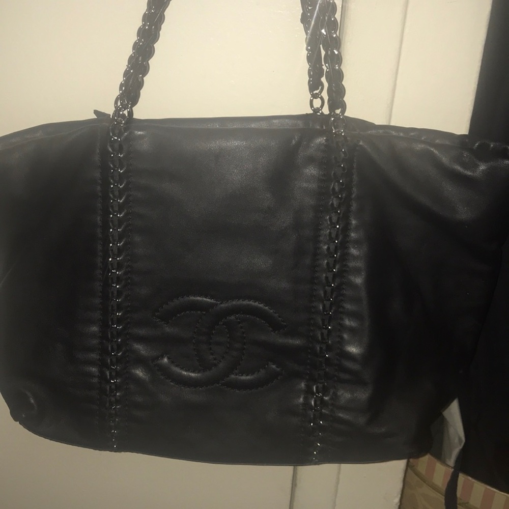 Chanel shoulder bag